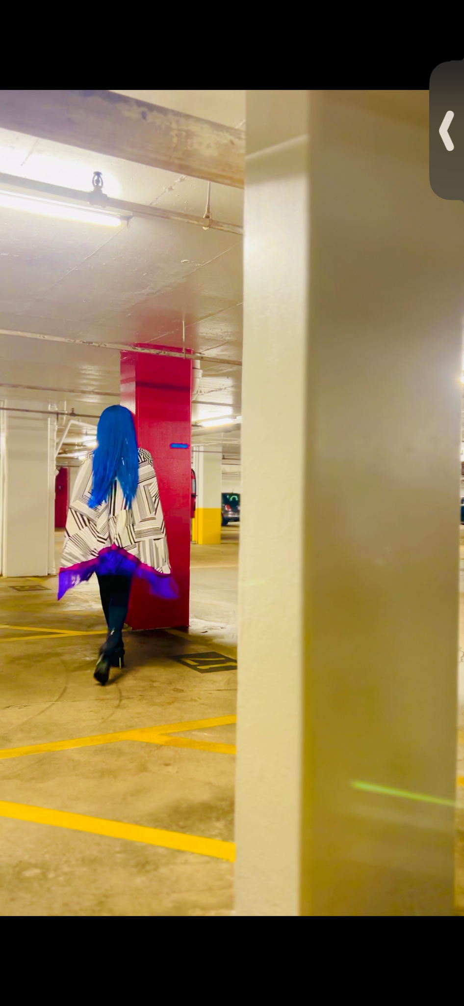 The Reversible TAYO Cape in Purple . v1
