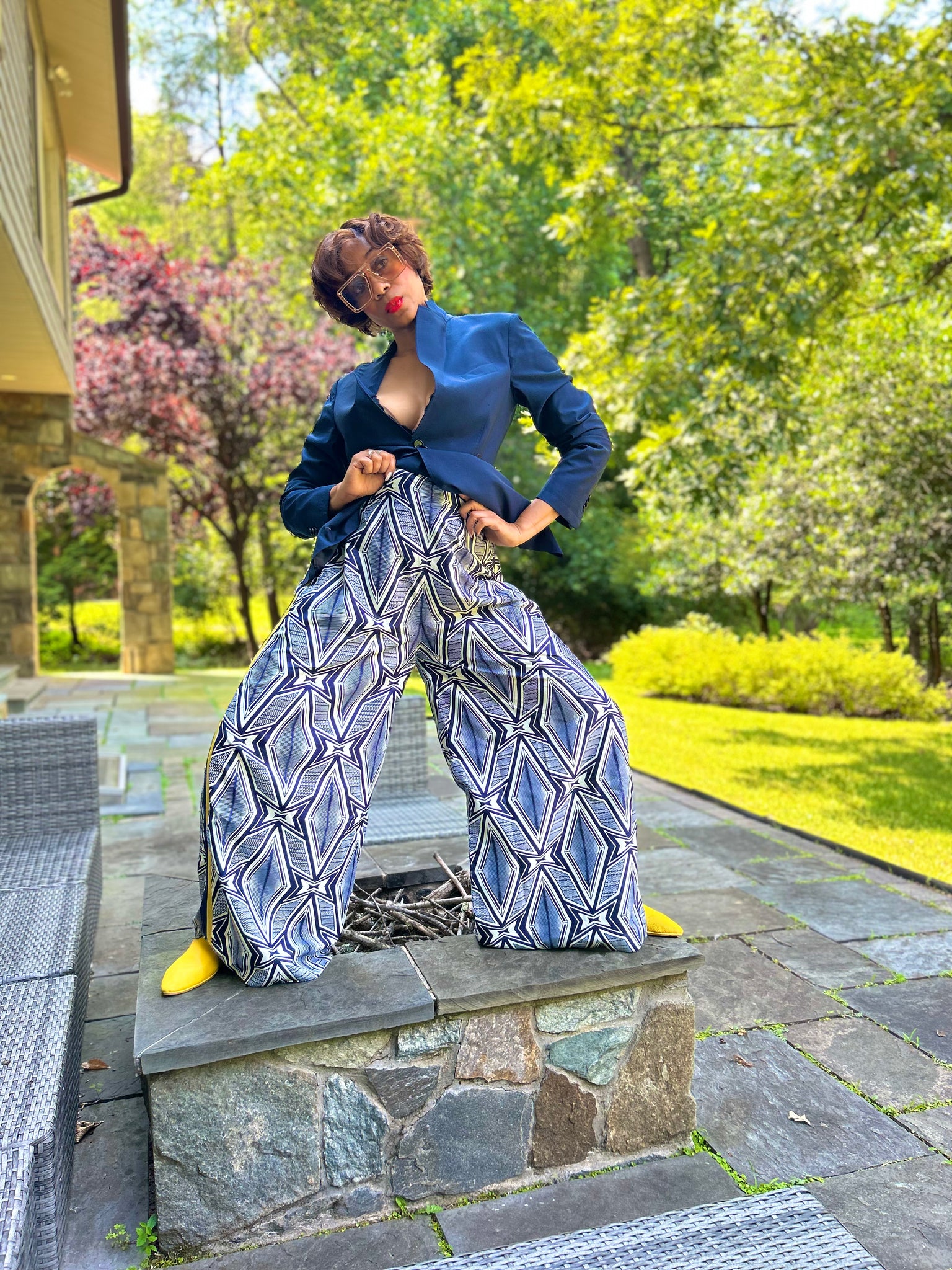 Pantalon à jambe large exagéré Odessa à imprimé Abidjan