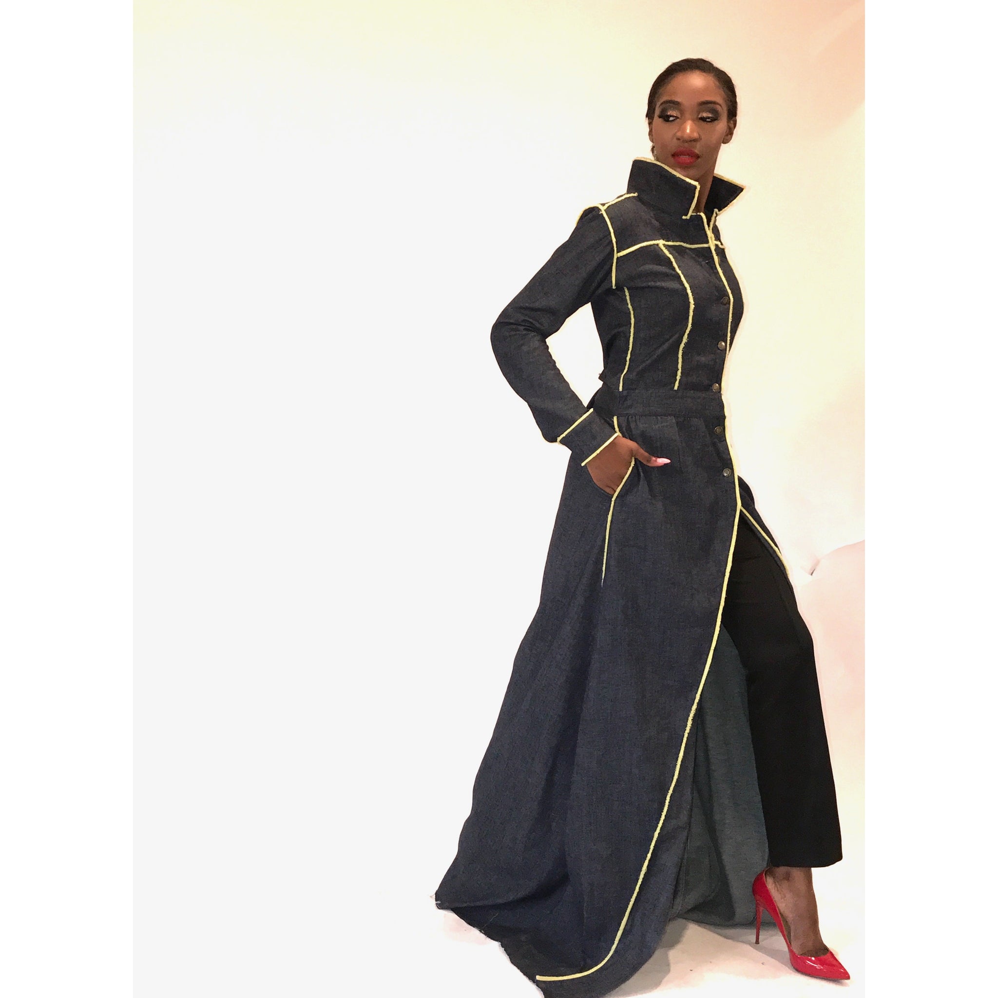 MANTEAU DE CAMIONNEUR MAXI EFFILOCHÉ À LA MAIN SURYA