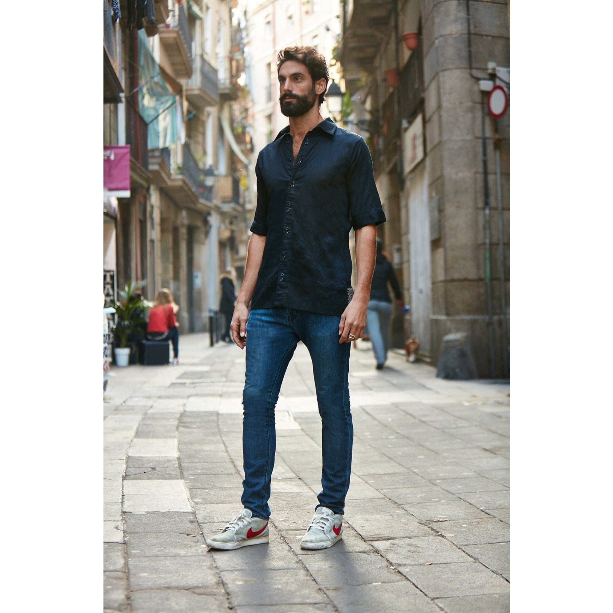 LA CHEMISE FENDUE DANS LE DOS POUR HOMMES FELIX
