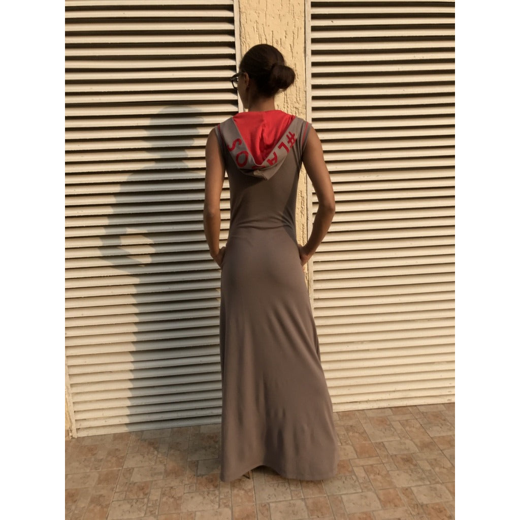 ROBE LONGUE À CAPUCHE GRIS QUELQUE CHOSE DE DIFFÉRENT DE LAGOS