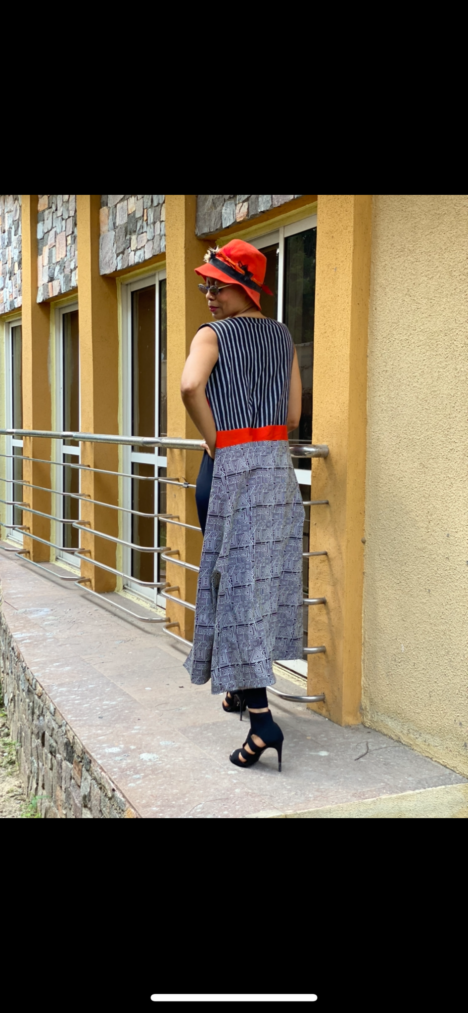2 en 1 : veste réversible asymétrique effilochée à la main