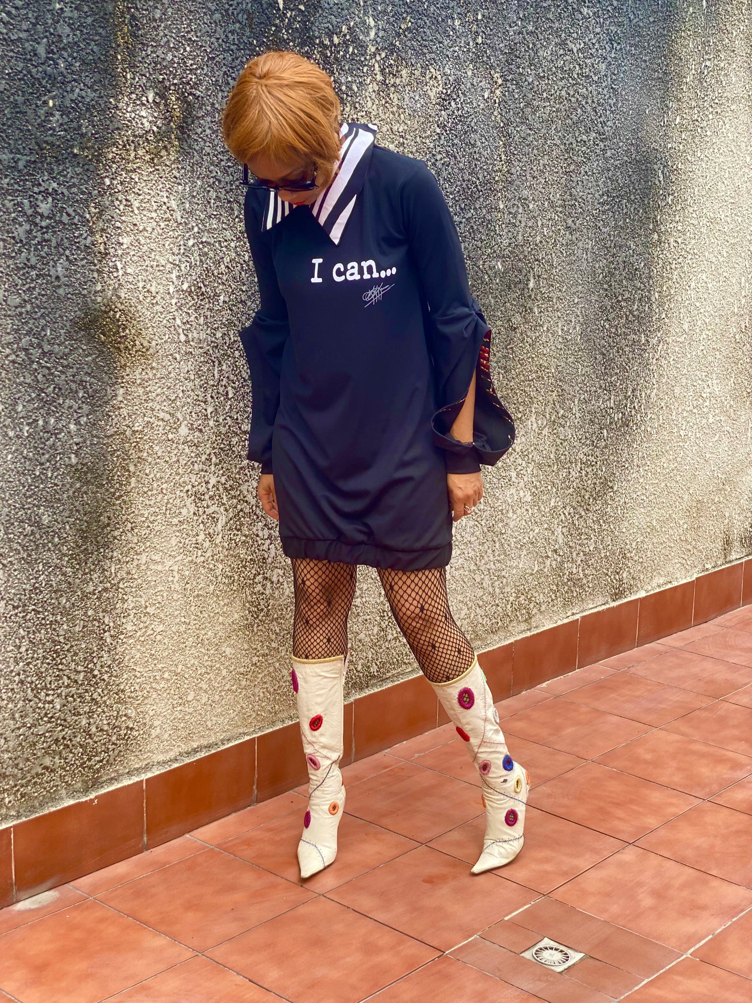 Robe courte « I CAN » pour l'autonomisation