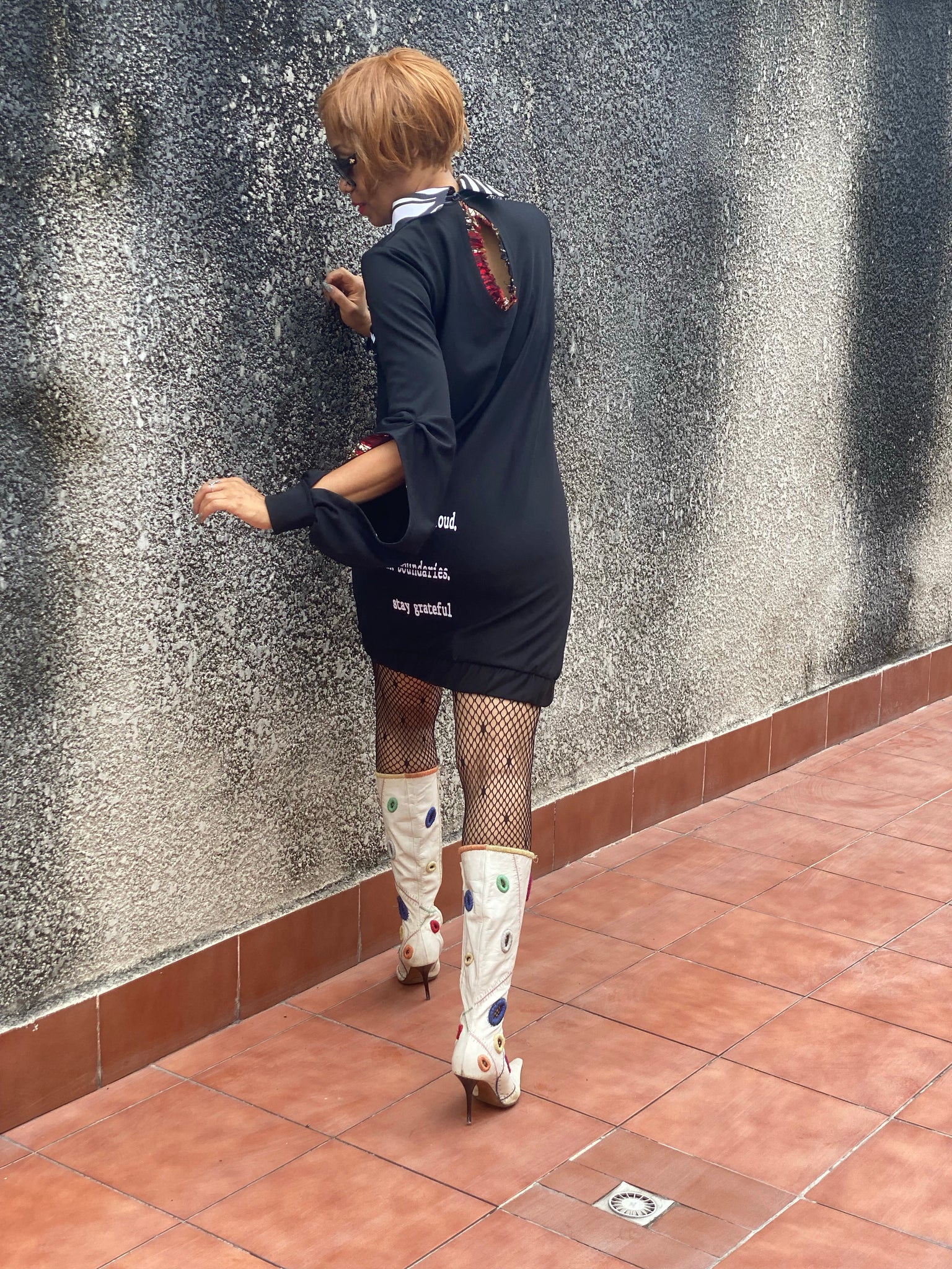 Robe courte « I CAN » pour l'autonomisation
