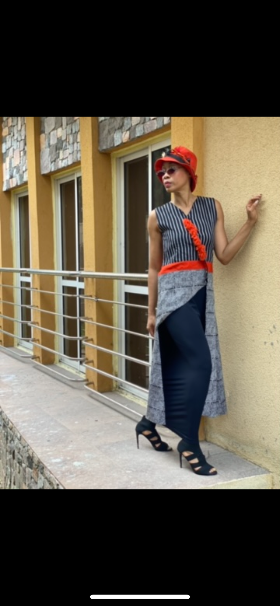 2 en 1 : veste réversible asymétrique effilochée à la main