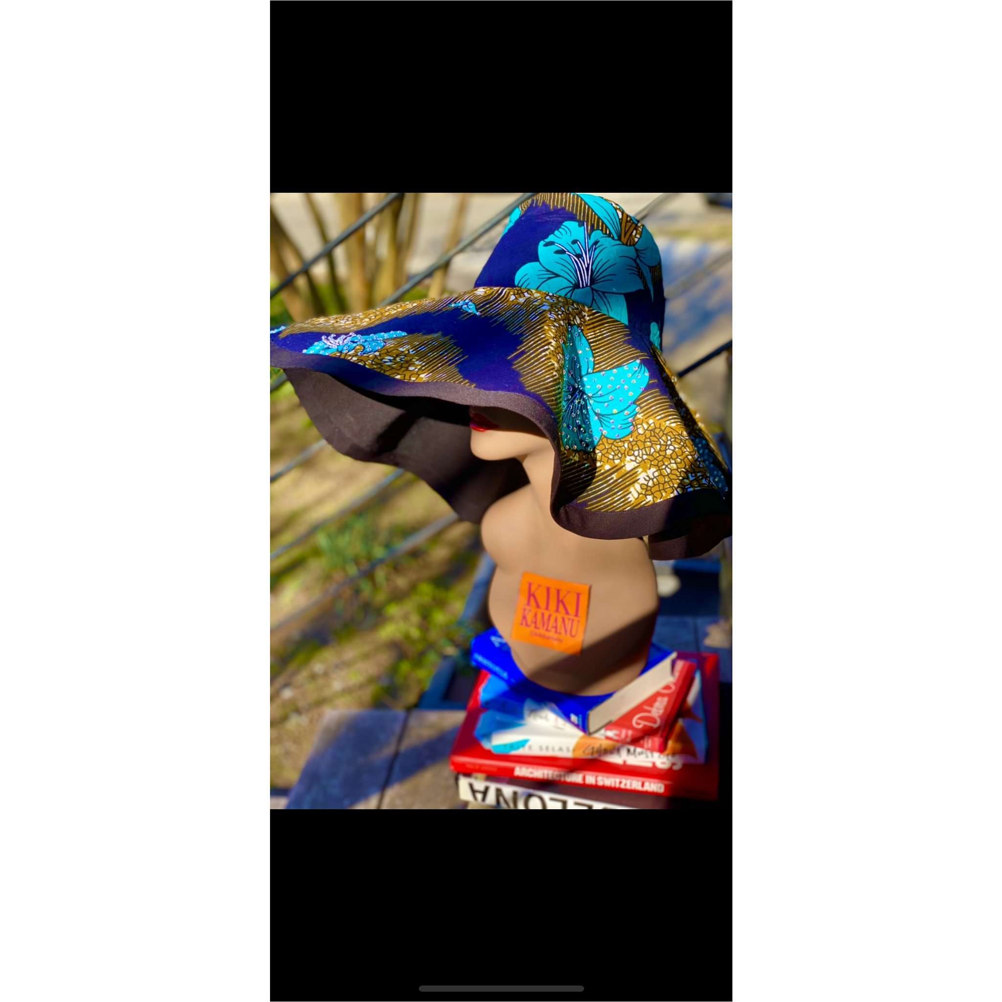 Chapeau de soleil réversible GoodHeadz perlé à la main/IMPRIMÉ PERLÉ BUNMI