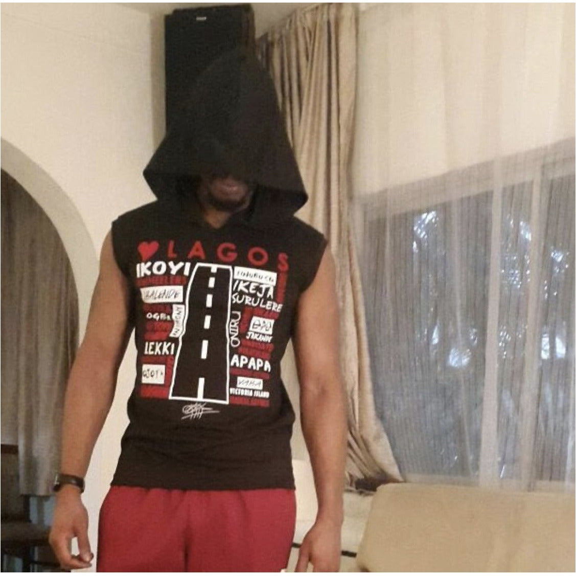 Sweat-shirt unisexe sans manches Love Lagos avec ou sans capuche doublée en Ankara