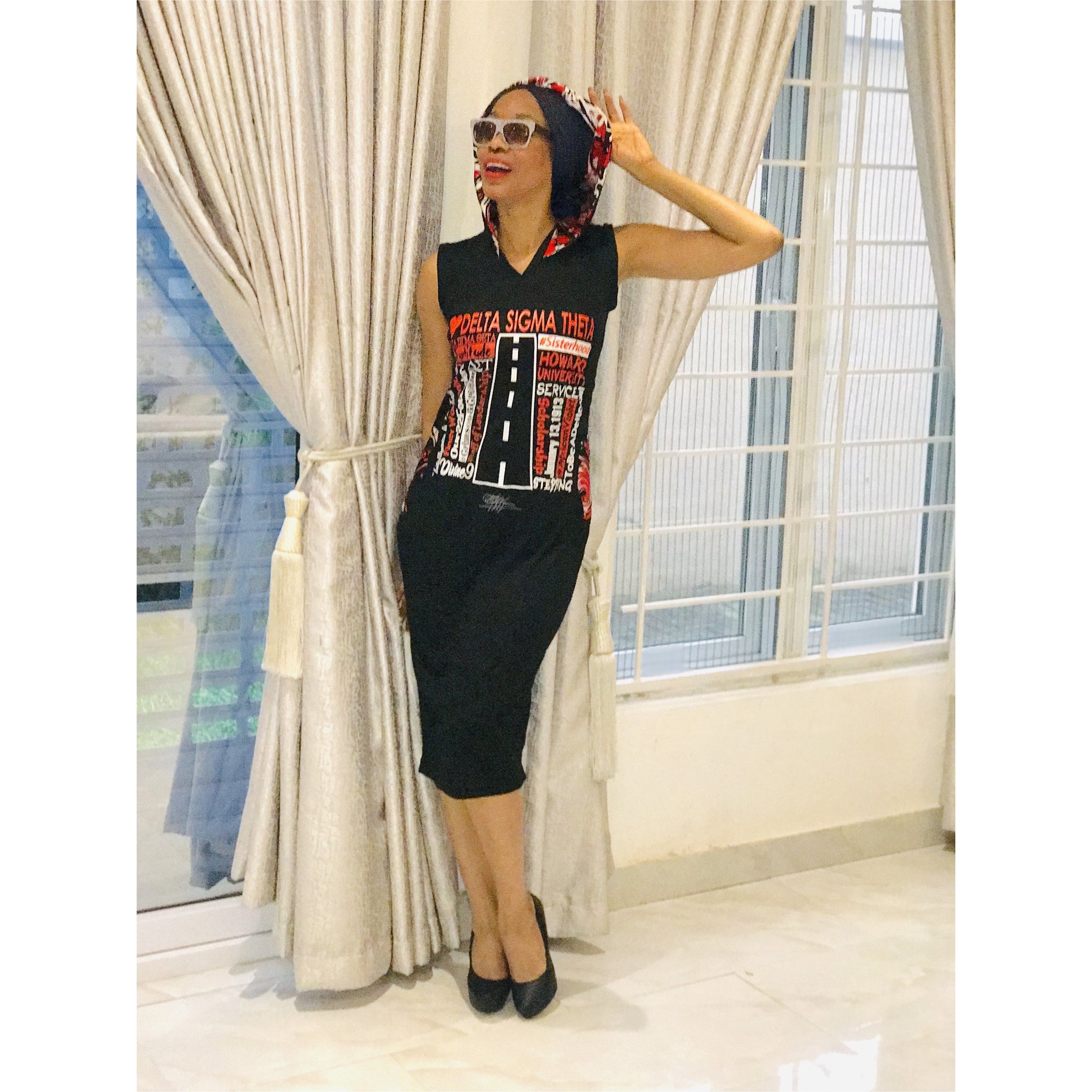 ROBE MAXI À CAPUCHE DELTA SIGMA THETA, DÉTAIL ANKARA